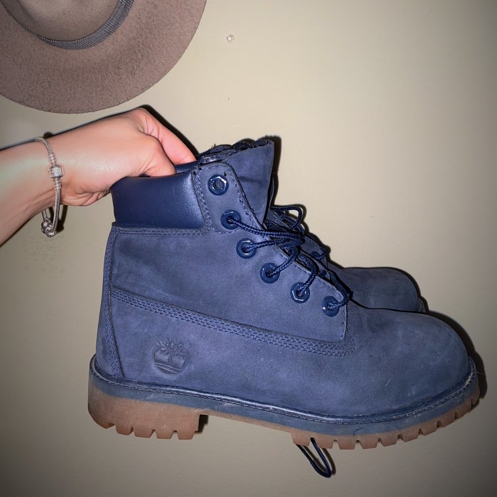 LIKE NEW Timberland Boots - Navy